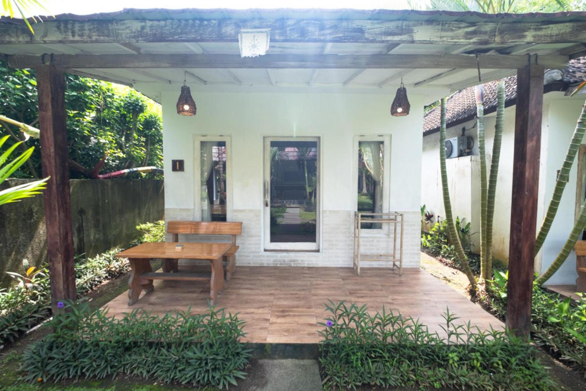 Agung Wiwin Bungalows Mengwi Exterior foto